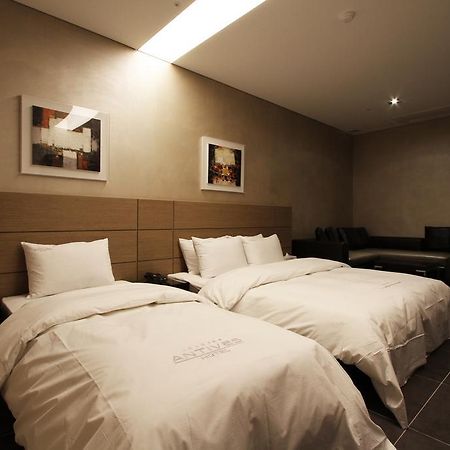 Antives Hotel Goyang Room photo