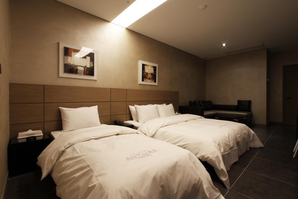 Antives Hotel Goyang Room photo